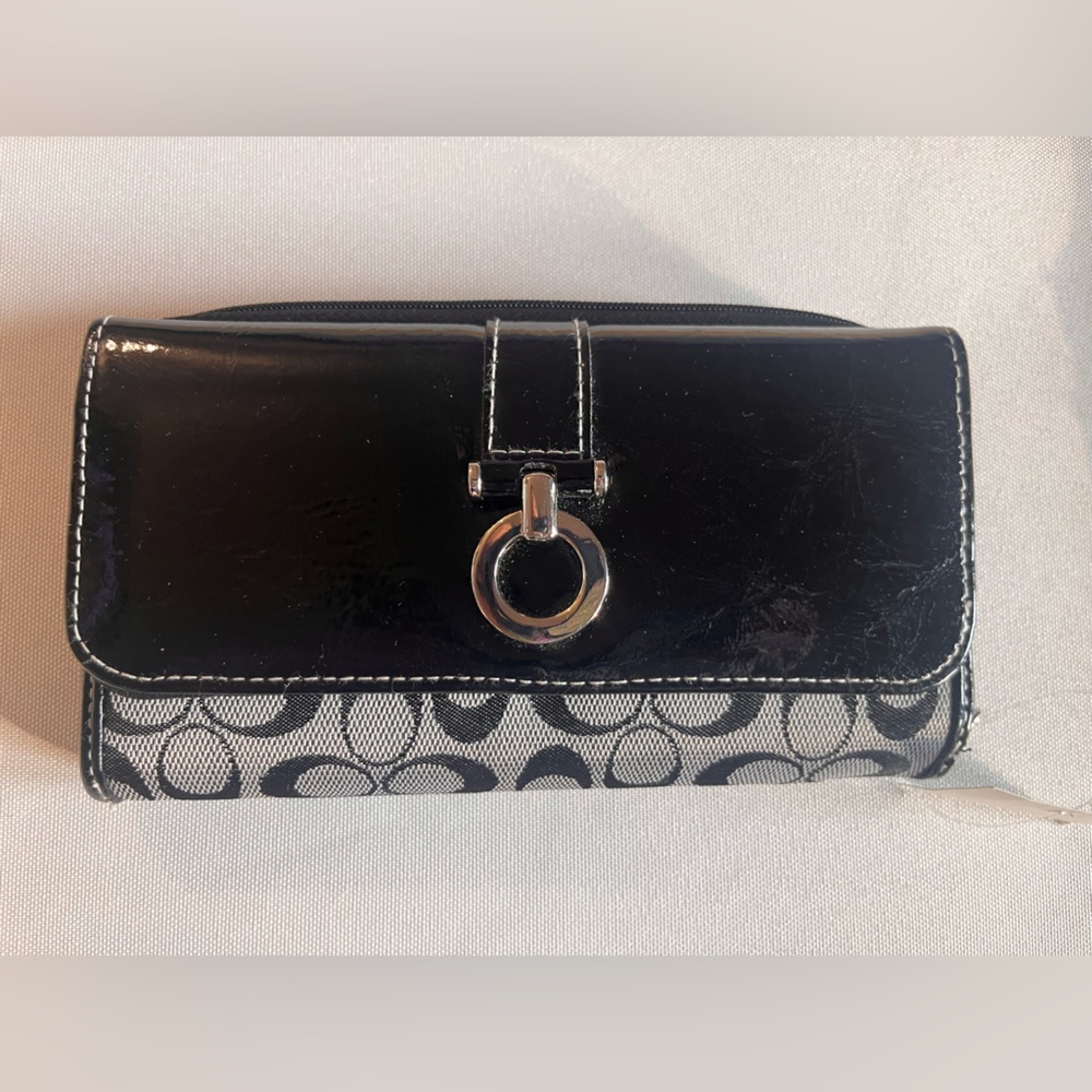 Yik Fung Wallet w. Calculator NWT